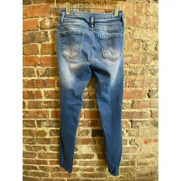 l.e.i. • Blue High Waisted Triple Button Skinny Jeans • Size 5 - Picture 2 of 12